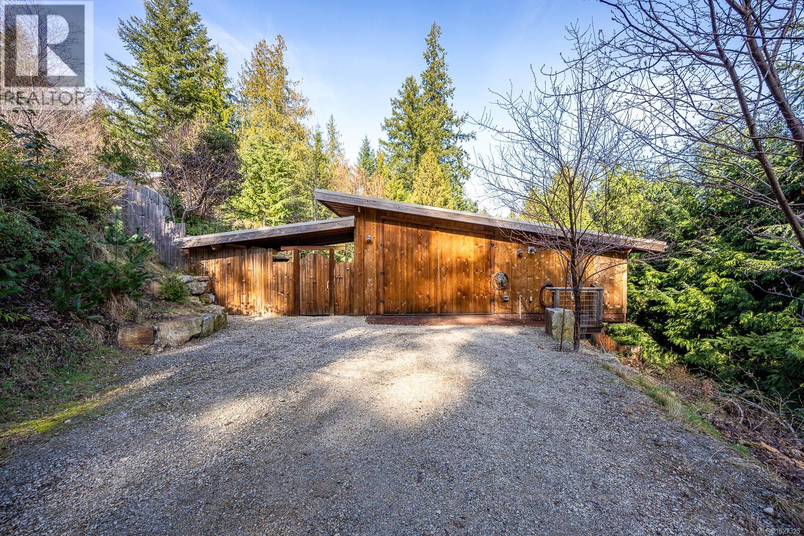 825 Austin Dr, Cortes Island, British Columbia  V0P 1K0 - Photo 44 - 1027325