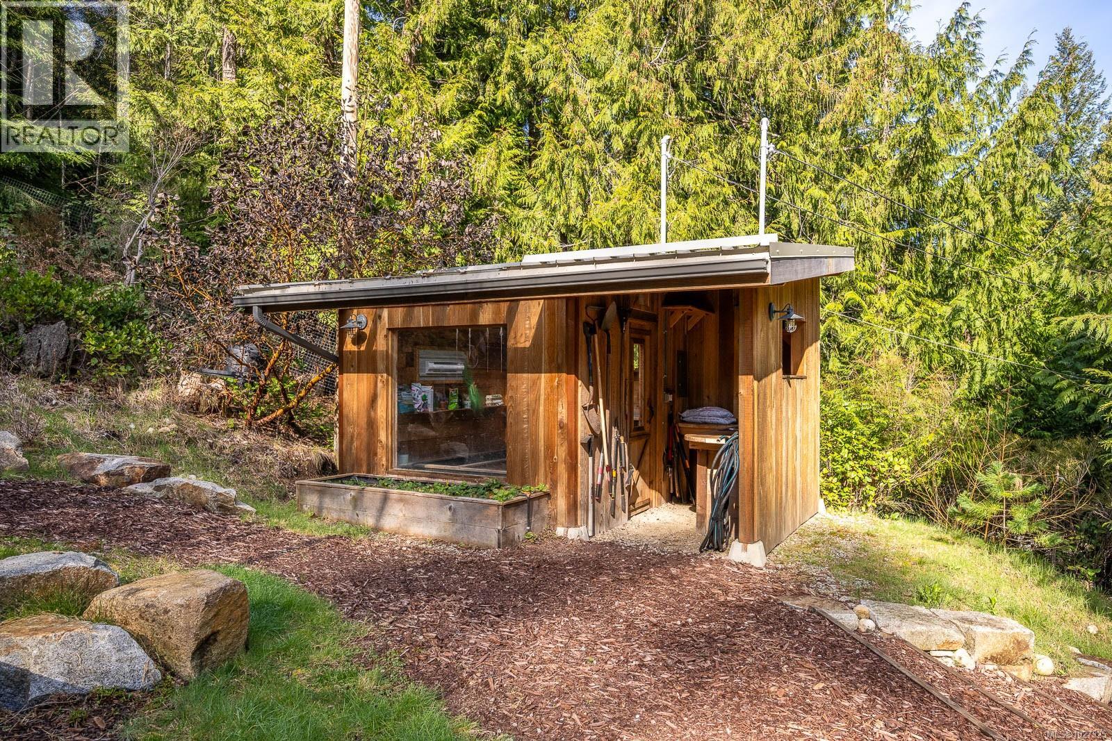 825 Austin Dr, Cortes Island, British Columbia  V0P 1K0 - Photo 49 - 1027325