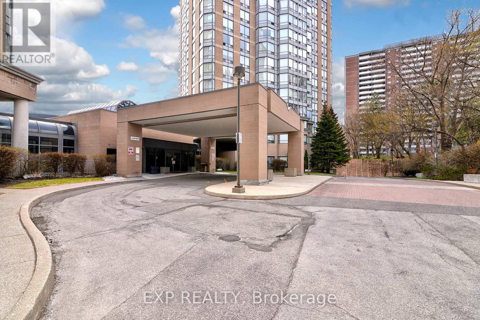 606 - 3 Hickory Tree Road, Toronto, Ontario  M9N 3W5 - Photo 9 - W12744316