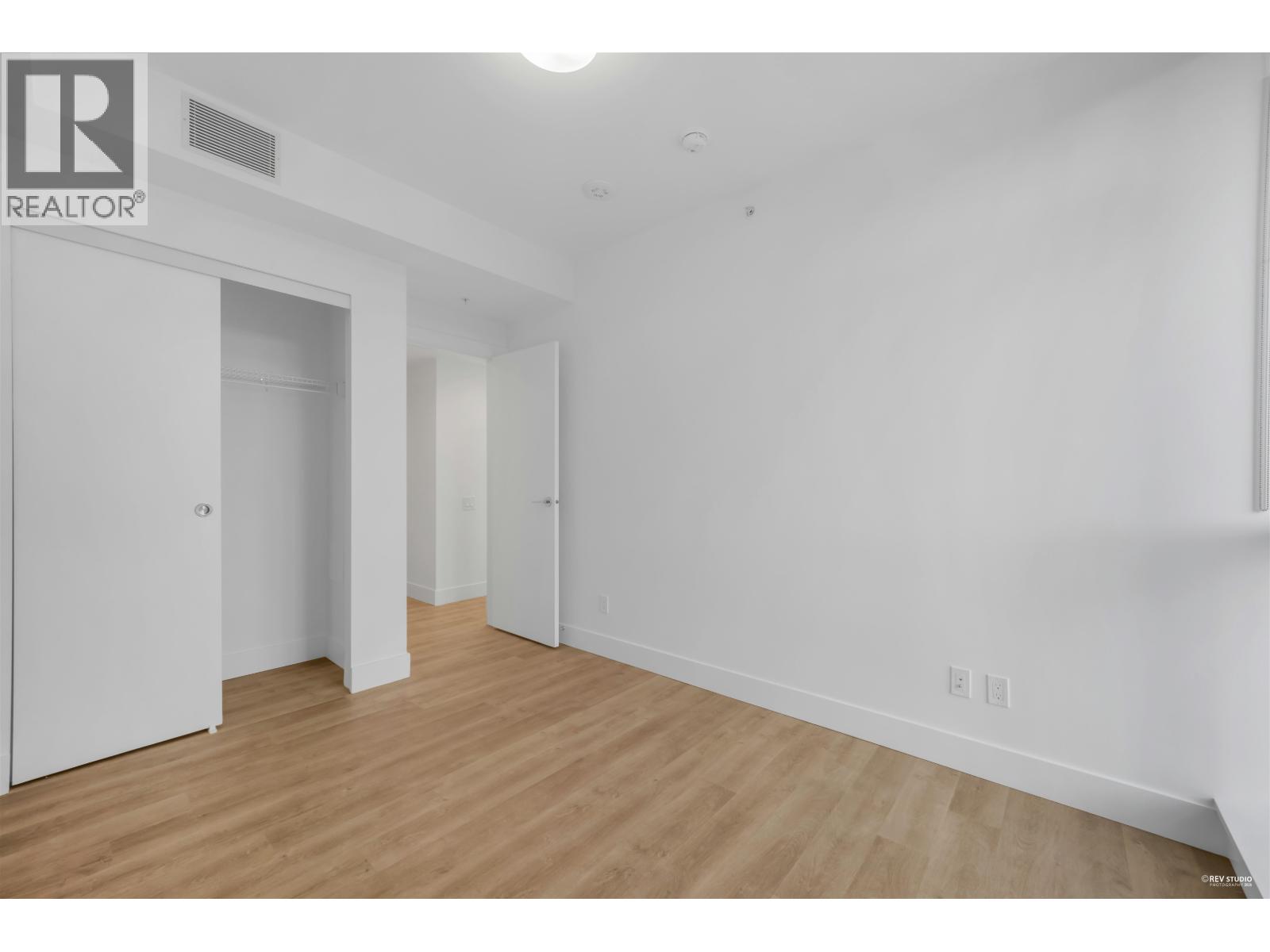 607 2385 Emery Court, North Vancouver, British Columbia  V7J 0E8 - Photo 6 - R3096908