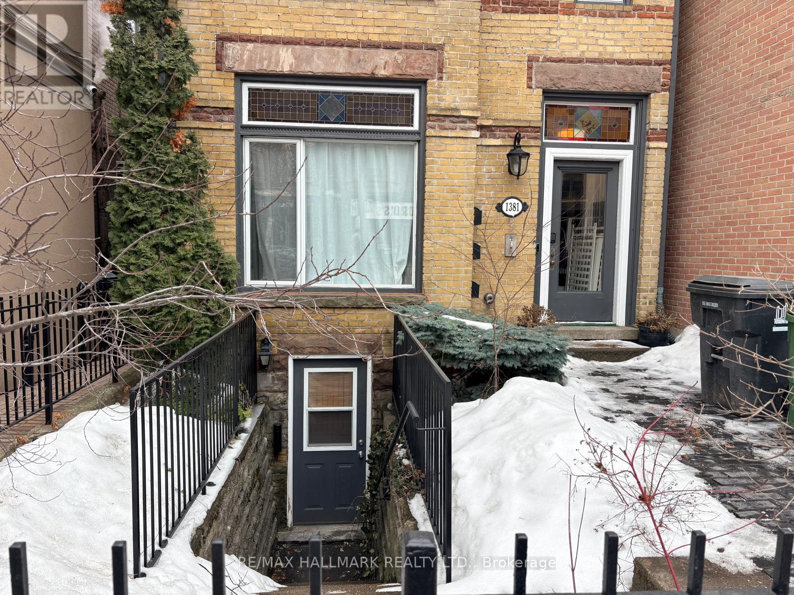 A - 1381 Queen Street E, Toronto (Greenwood-Coxwell), Ontario  M4L 1C7 - Photo 2 - E12853818