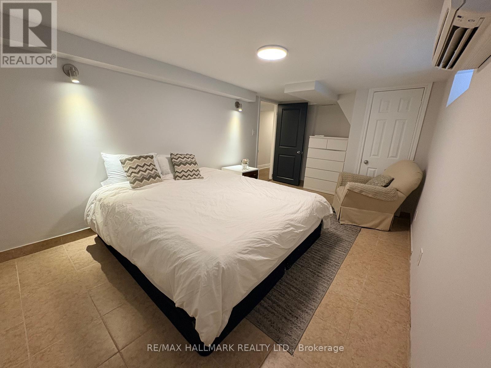 A - 1381 Queen Street E, Toronto (Greenwood-Coxwell), Ontario  M4L 1C7 - Photo 23 - E12853818