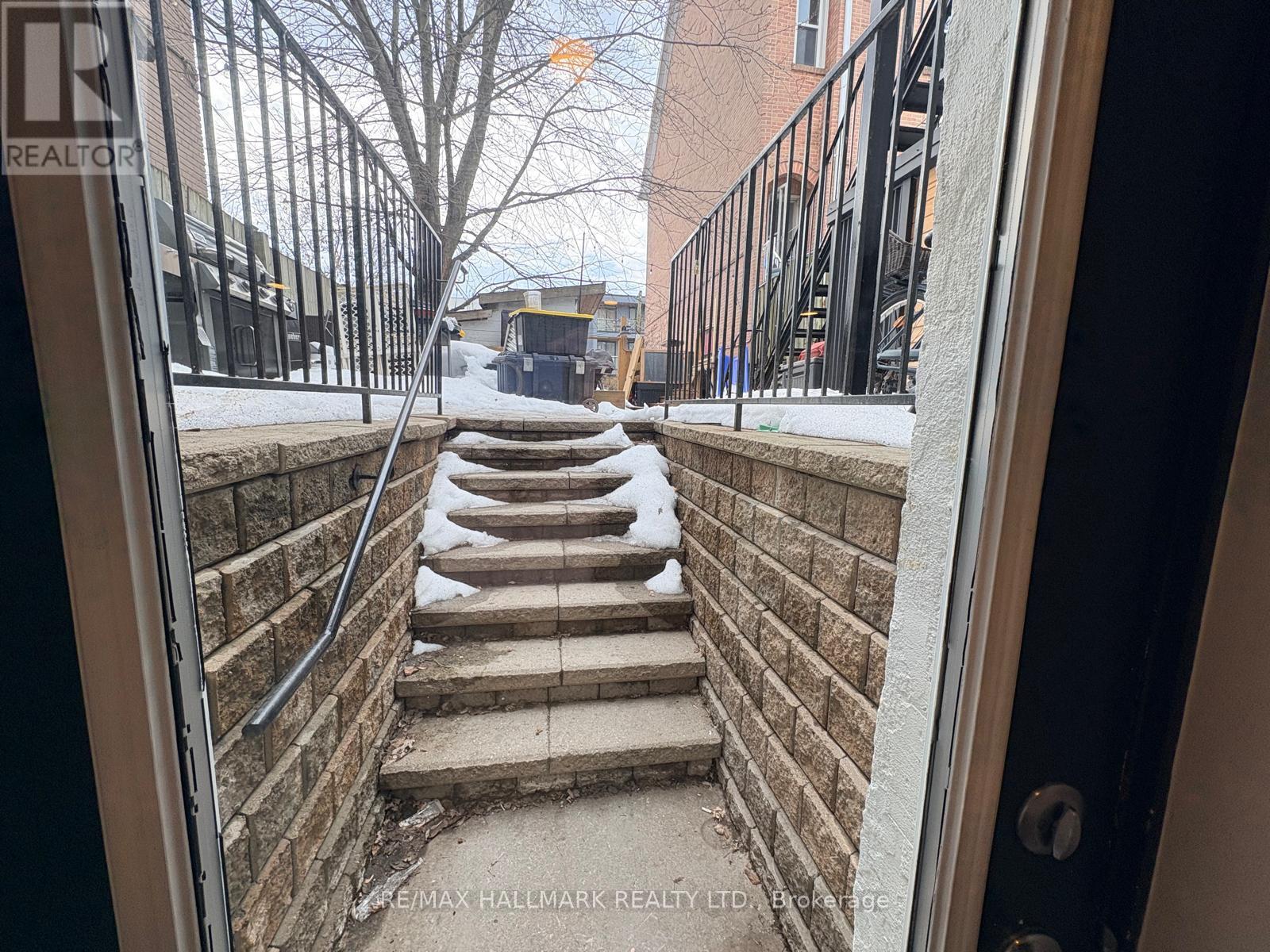 A - 1381 Queen Street E, Toronto (Greenwood-Coxwell), Ontario  M4L 1C7 - Photo 30 - E12853818