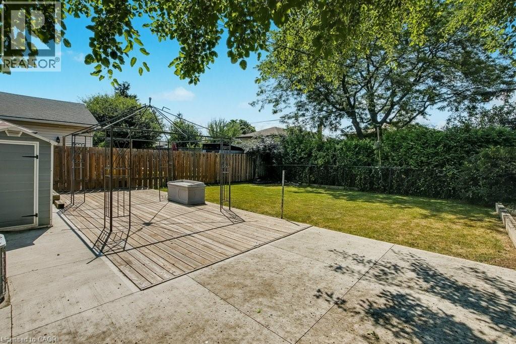 111 Castlefield Drive, Hamilton, Ontario  L8T 3R1 - Photo 35 - 40808772