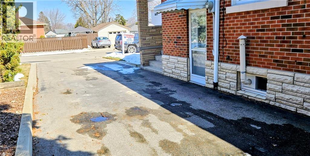 111 Castlefield Drive, Hamilton, Ontario  L8T 3R1 - Photo 40 - 40808772