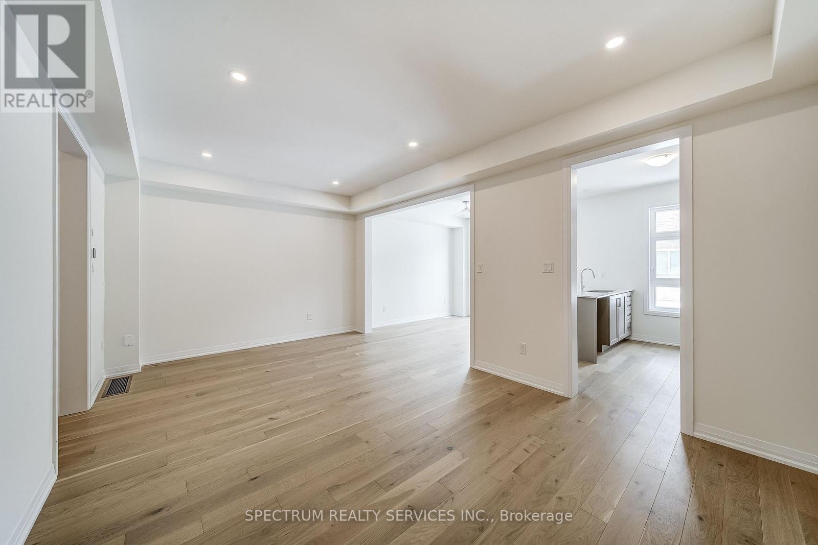 87 Adario Crescent, Vaughan (Vellore Village), Ontario  L4H 4P7 - Photo 12 - N12853742