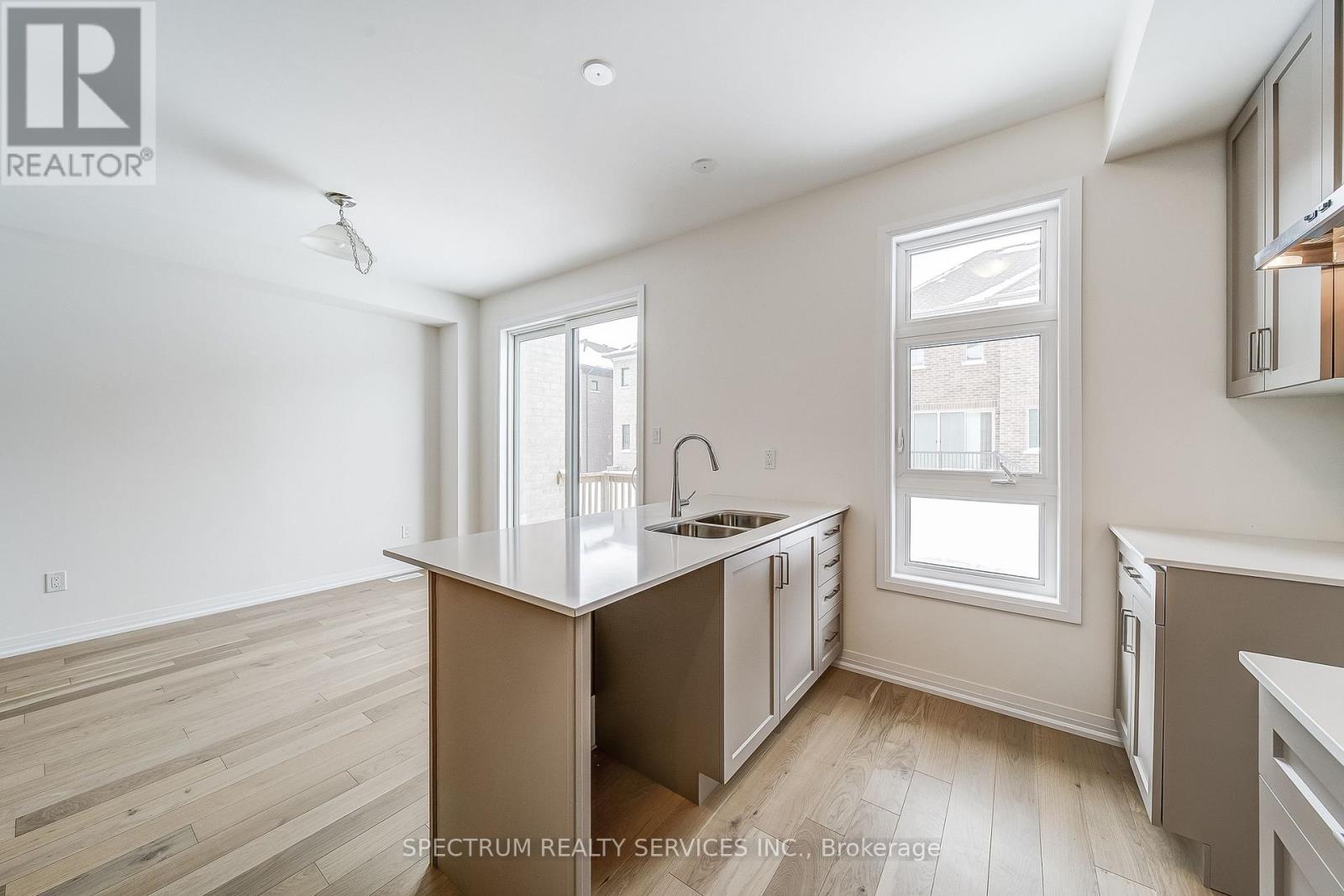 87 Adario Crescent, Vaughan (Vellore Village), Ontario  L4H 4P7 - Photo 18 - N12853742