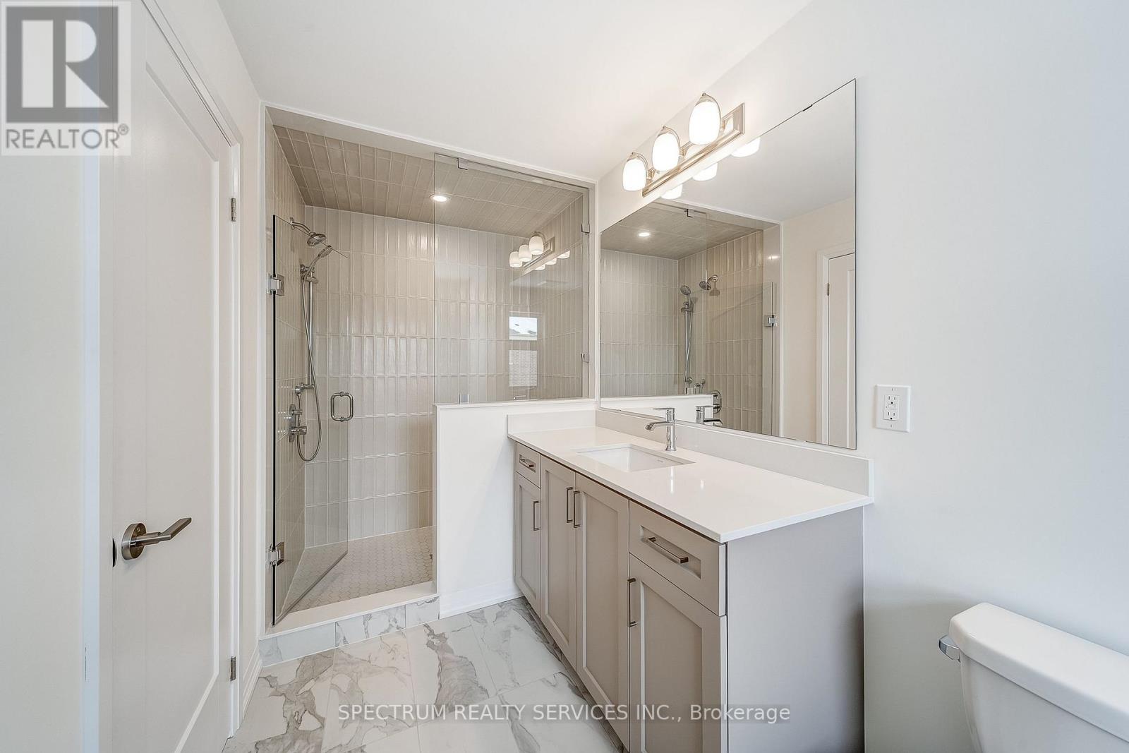 87 Adario Crescent, Vaughan (Vellore Village), Ontario  L4H 4P7 - Photo 25 - N12853742