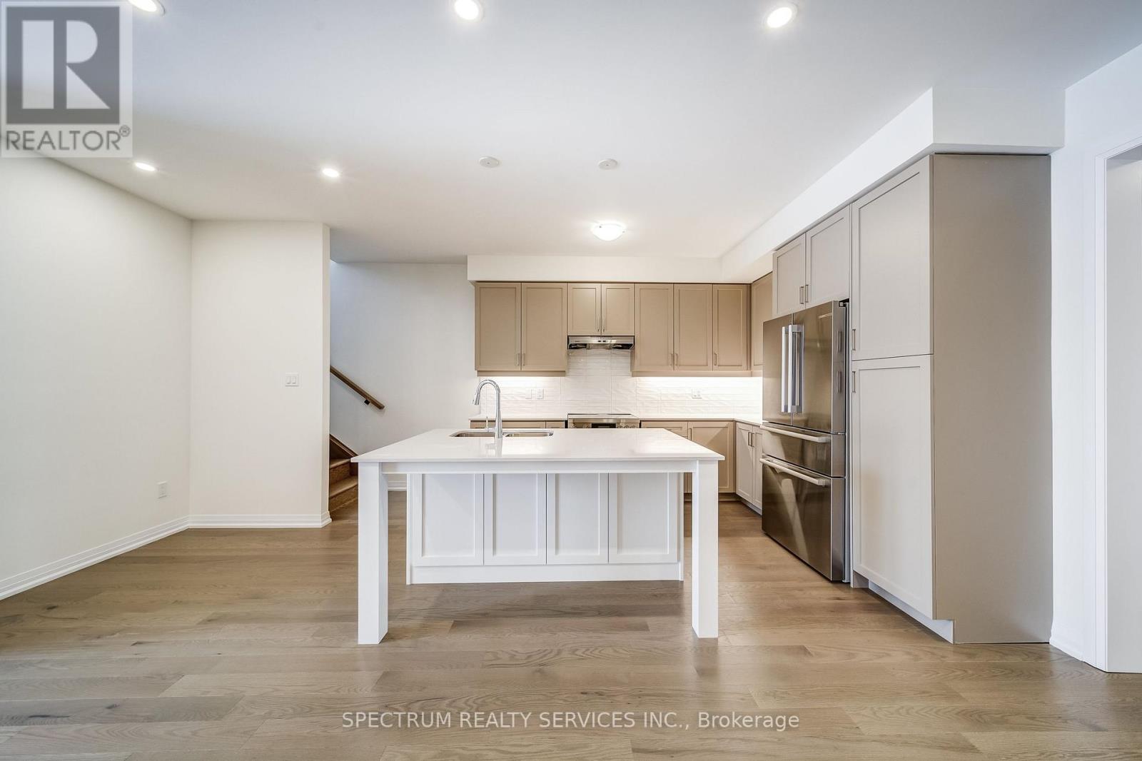 132 Adario Crescent, Vaughan (Vellore Village), Ontario  L4H 4P7 - Photo 7 - N12853762