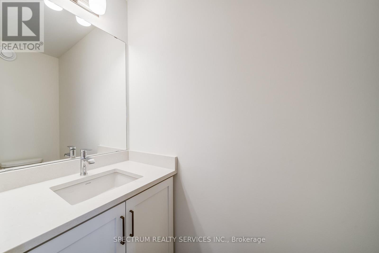 136 Adario Crescent, Vaughan (Vellore Village), Ontario  L4H 4P7 - Photo 11 - N12853776