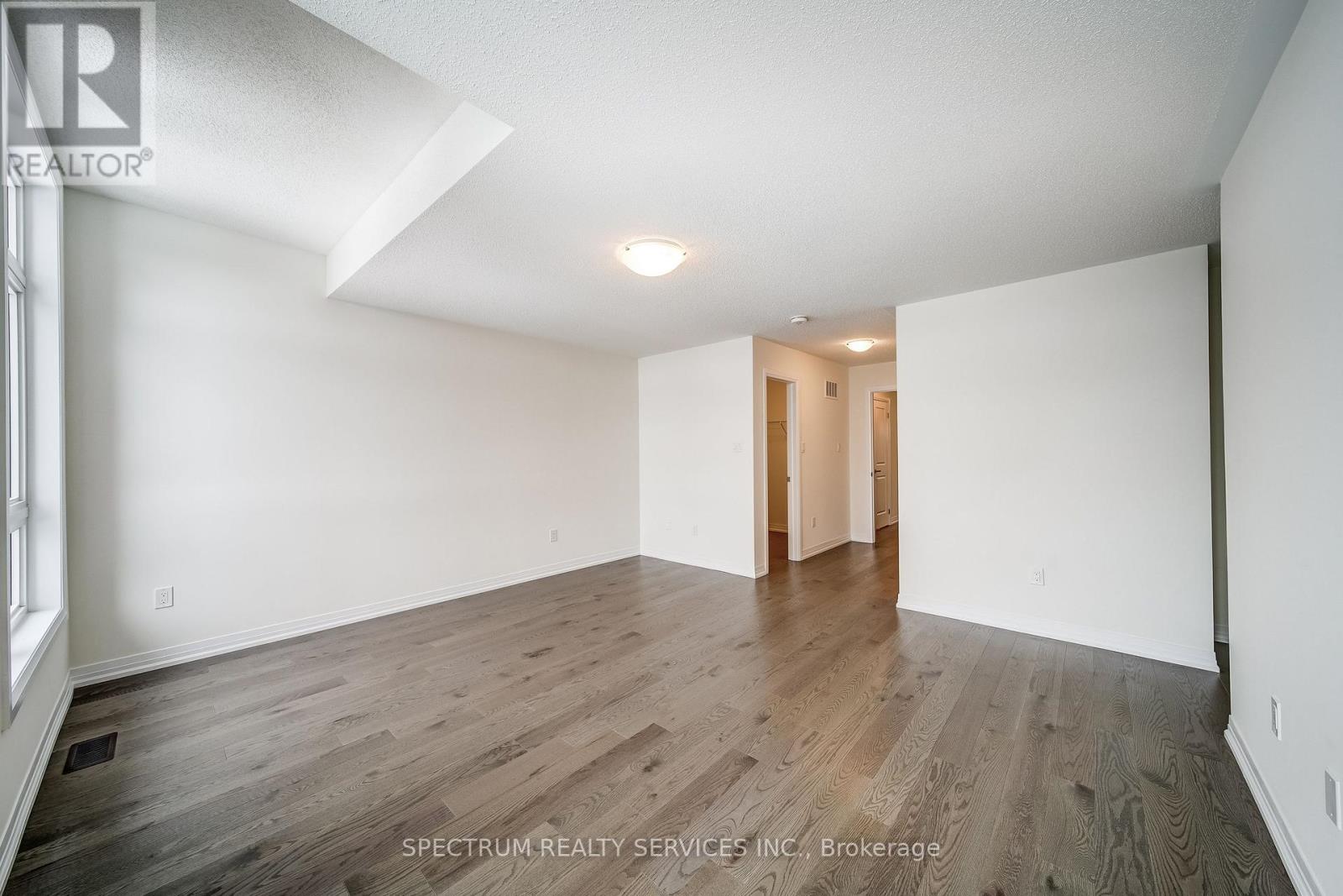 136 Adario Crescent, Vaughan (Vellore Village), Ontario  L4H 4P7 - Photo 21 - N12853776