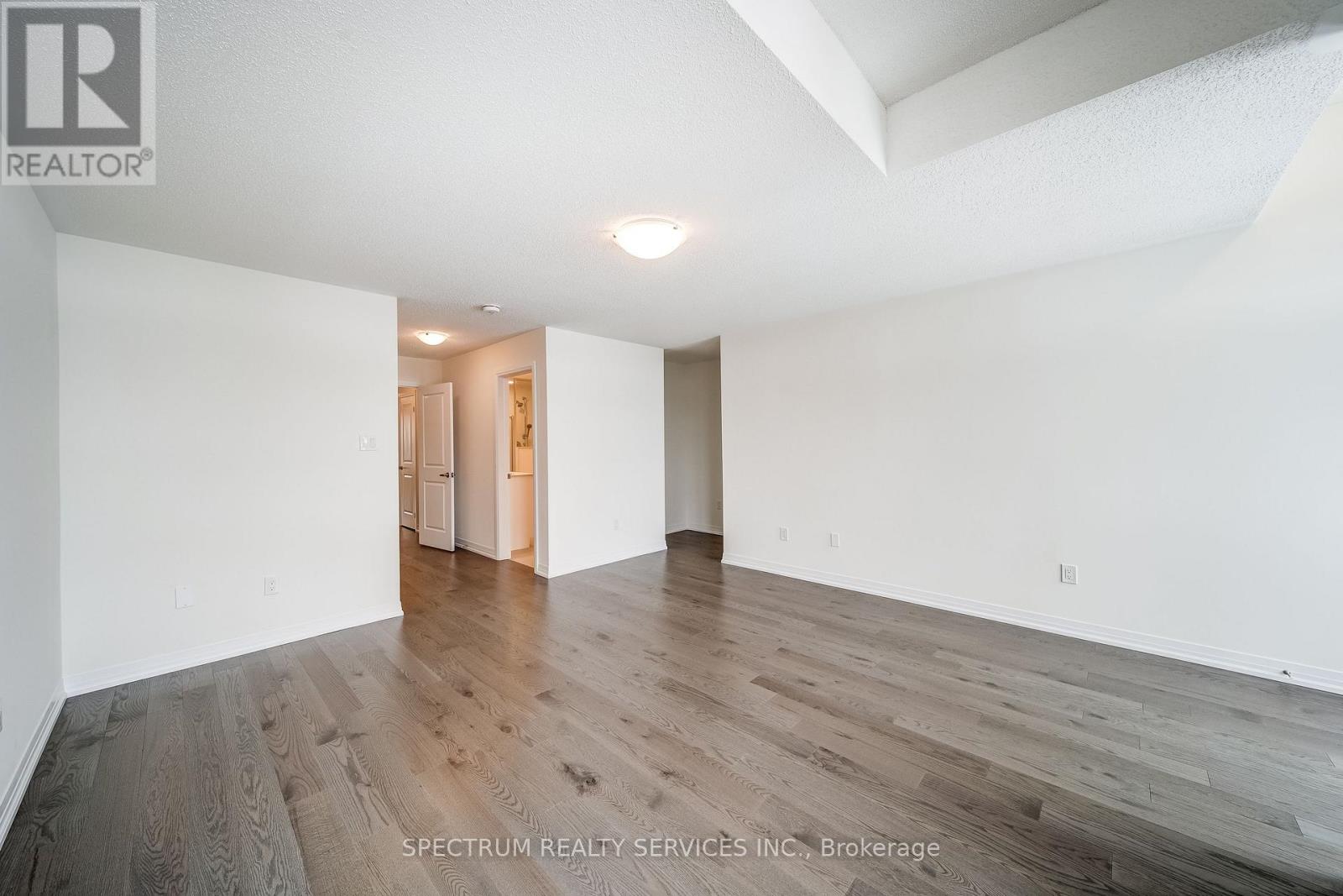 136 Adario Crescent, Vaughan (Vellore Village), Ontario  L4H 4P7 - Photo 22 - N12853776