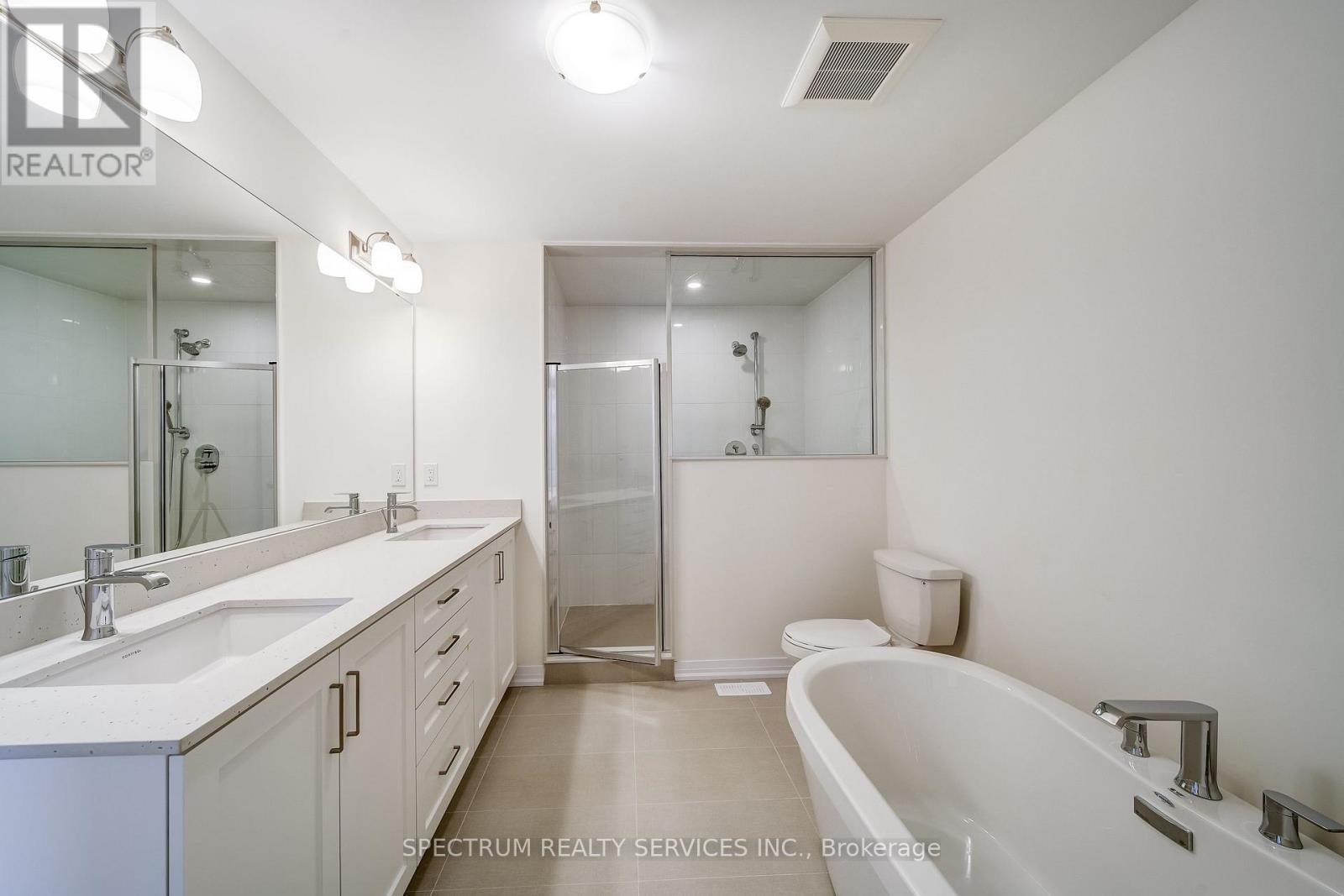 136 Adario Crescent, Vaughan (Vellore Village), Ontario  L4H 4P7 - Photo 24 - N12853776