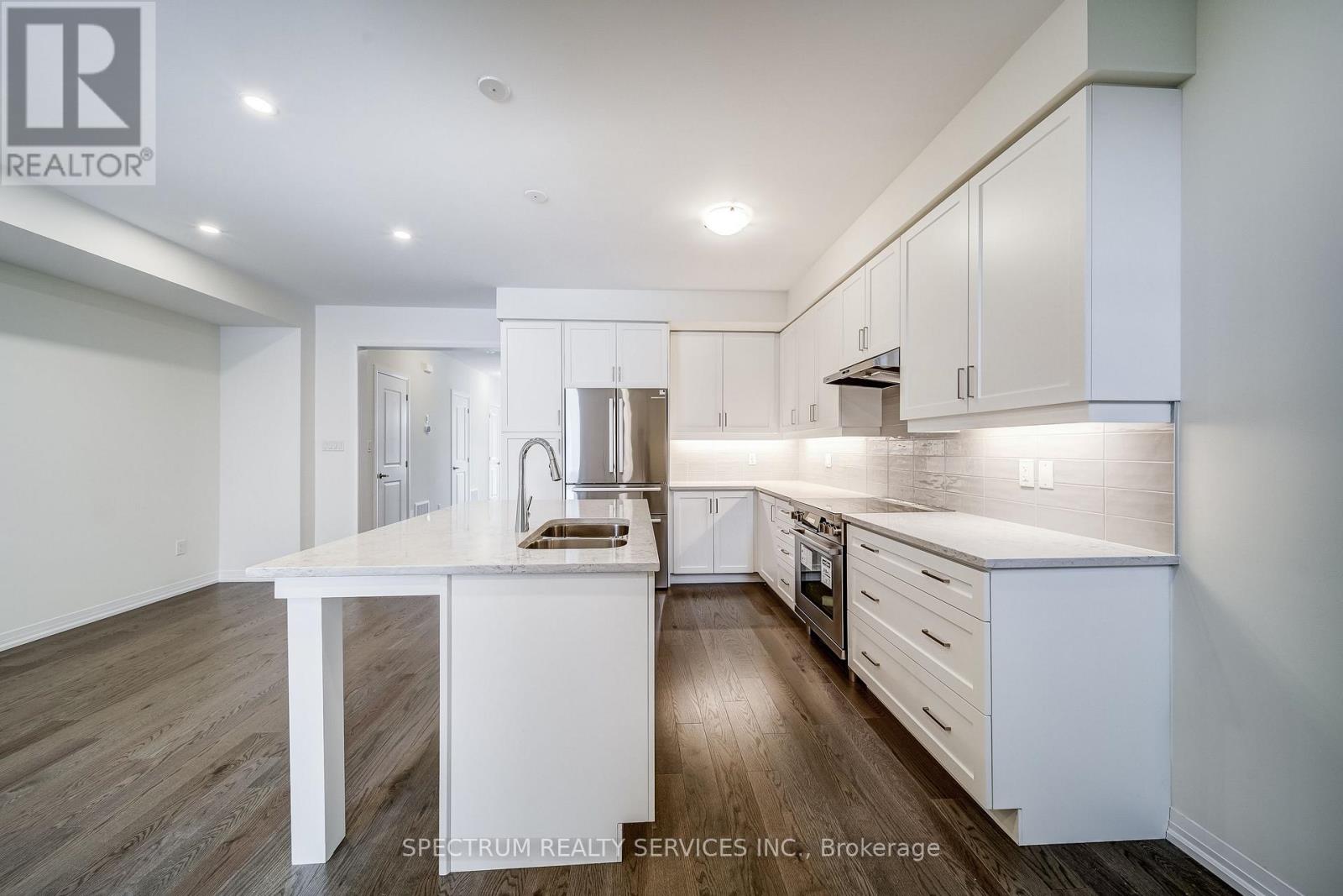 136 Adario Crescent, Vaughan (Vellore Village), Ontario  L4H 4P7 - Photo 7 - N12853776