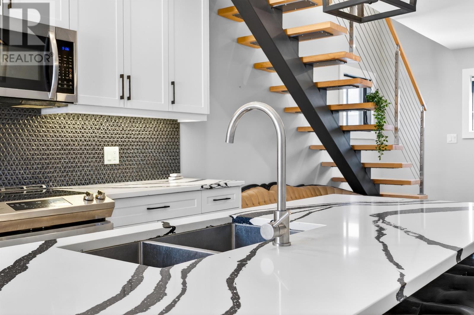 201 52 Sydney Street, Charlottetown, Prince Edward Island  C1A 1G2 - Photo 16 - 202604001