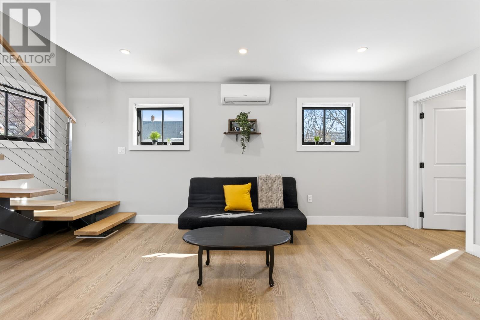 201 52 Sydney Street, Charlottetown, Prince Edward Island  C1A 1G2 - Photo 20 - 202604001