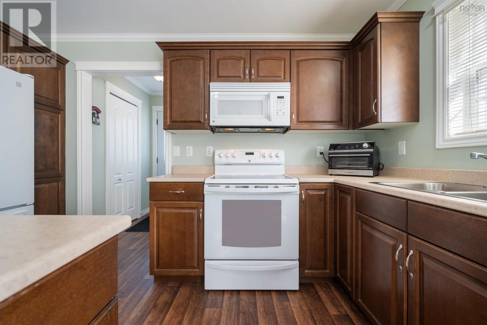 18 Parkview Drive, New Glasgow, Nova Scotia  B2H 0E6 - Photo 7 - 202603999