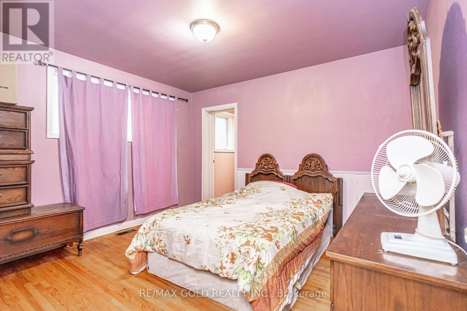 521 Sandbrook Road, Oakville (Wo West), Ontario  L6L 4M6 - Photo 20 - W12853862