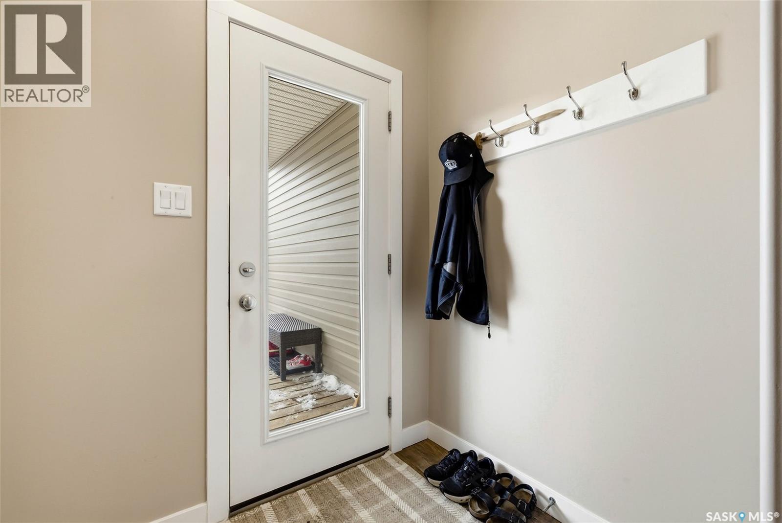 4570 James Hill Road, Regina, Saskatchewan  S4W 0K8 - Photo 12 - SK029815