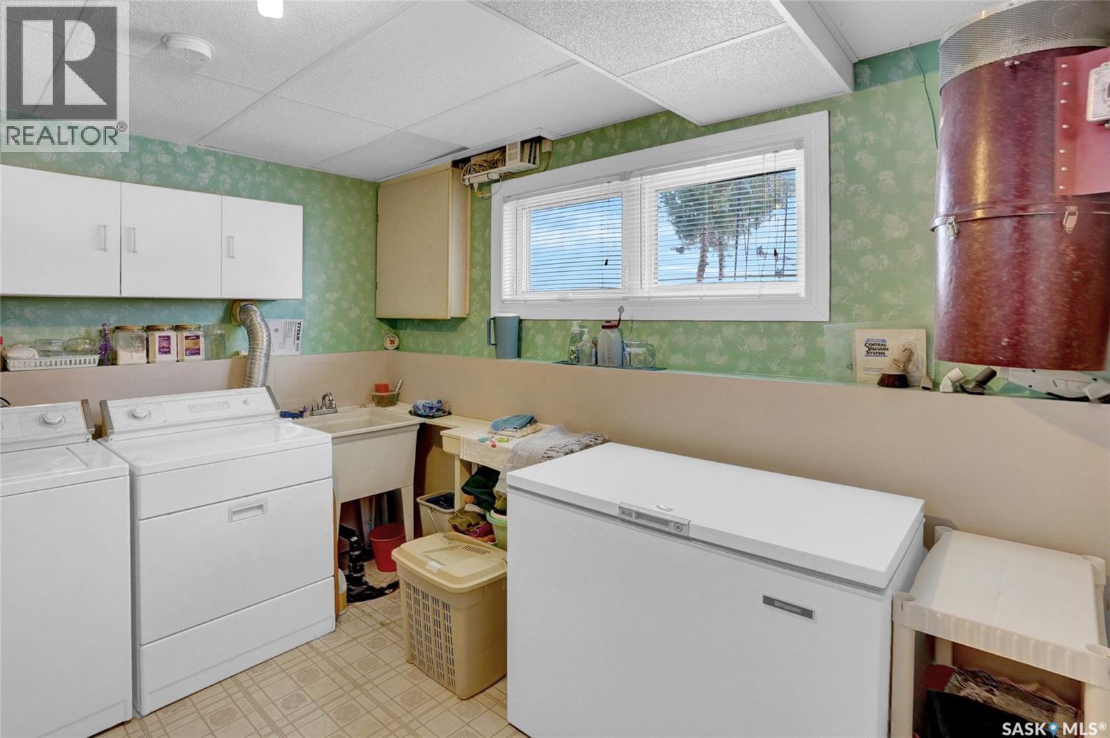 69 Thorn Crescent, Moose Jaw, Saskatchewan  S6J 1J2 - Photo 37 - SK029769