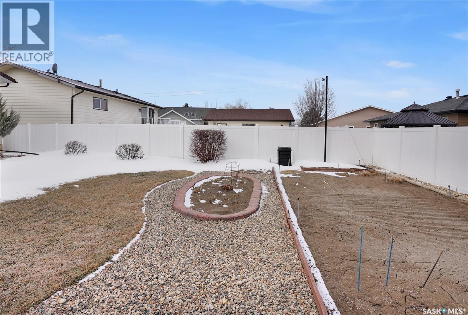 69 Thorn Crescent, Moose Jaw, Saskatchewan  S6J 1J2 - Photo 47 - SK029769