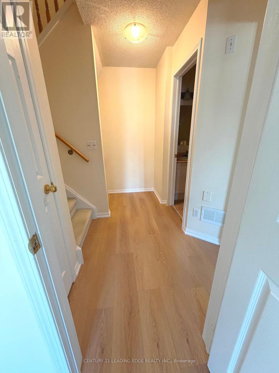 11 - 3 Alpen Way, Markham (Unionville), Ontario  L3R 4G2 - Photo 15 - N12657184