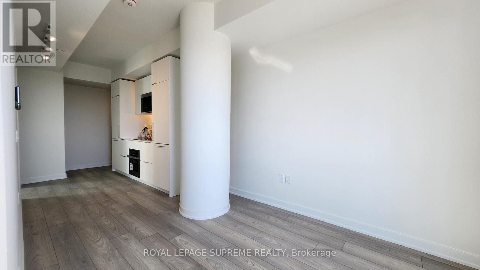 418 - 1 Fairview Road E, Mississauga (Mississauga Valleys), Ontario  L5A 0B4 - Photo 5 - W12807996