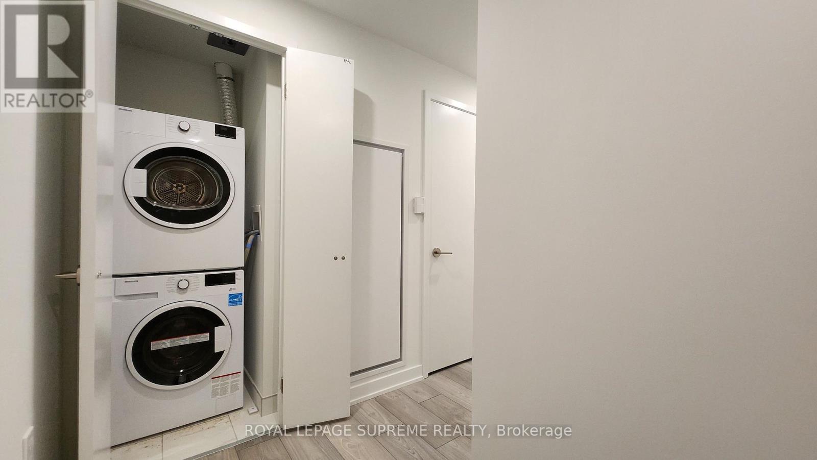 418 - 1 Fairview Road E, Mississauga (Mississauga Valleys), Ontario  L5A 0B4 - Photo 25 - W12807996