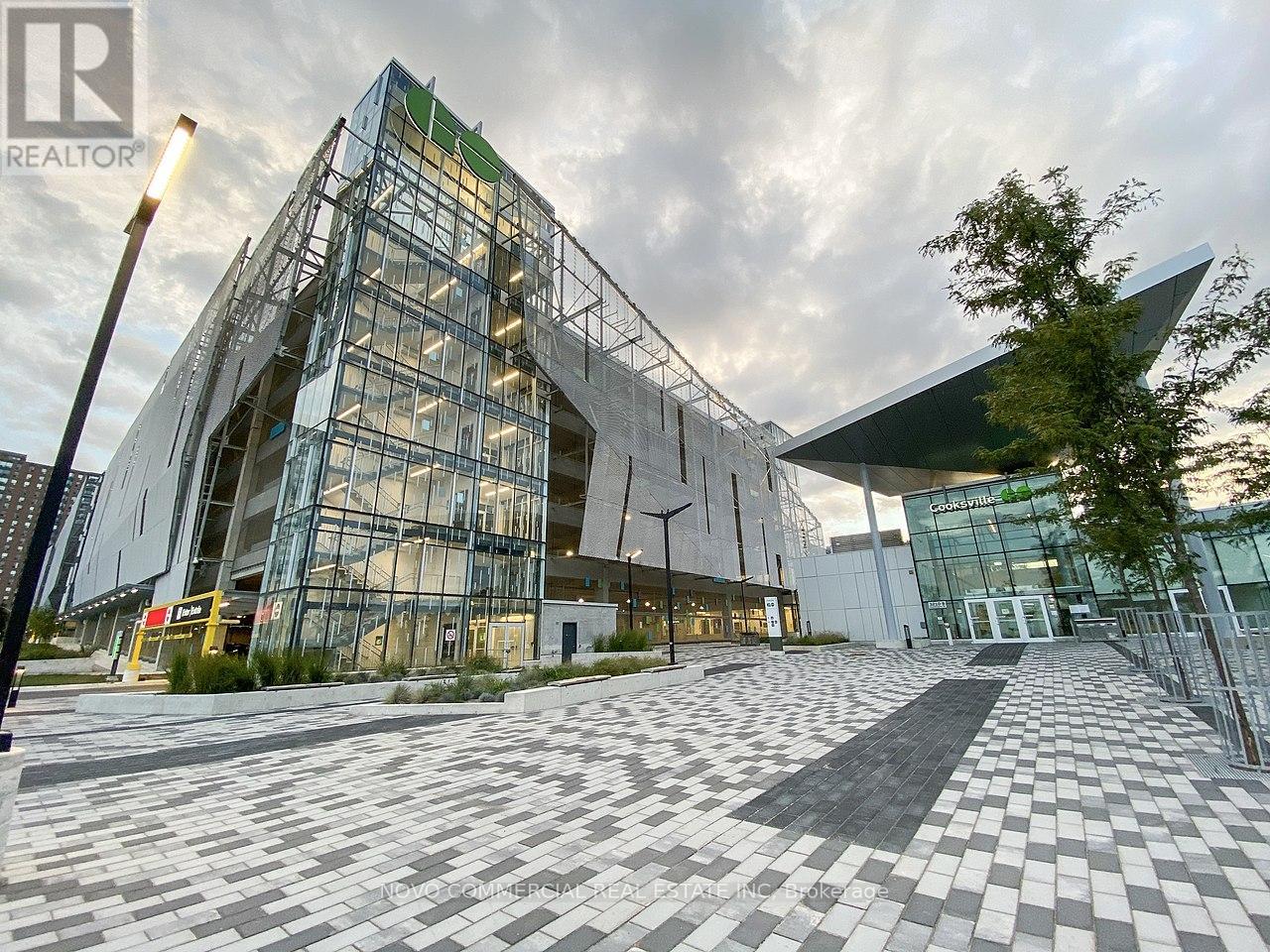 1216 - 145 Hillcrest Avenue, Mississauga, Ontario  L5B 3Z1 - Photo 21 - W12841800