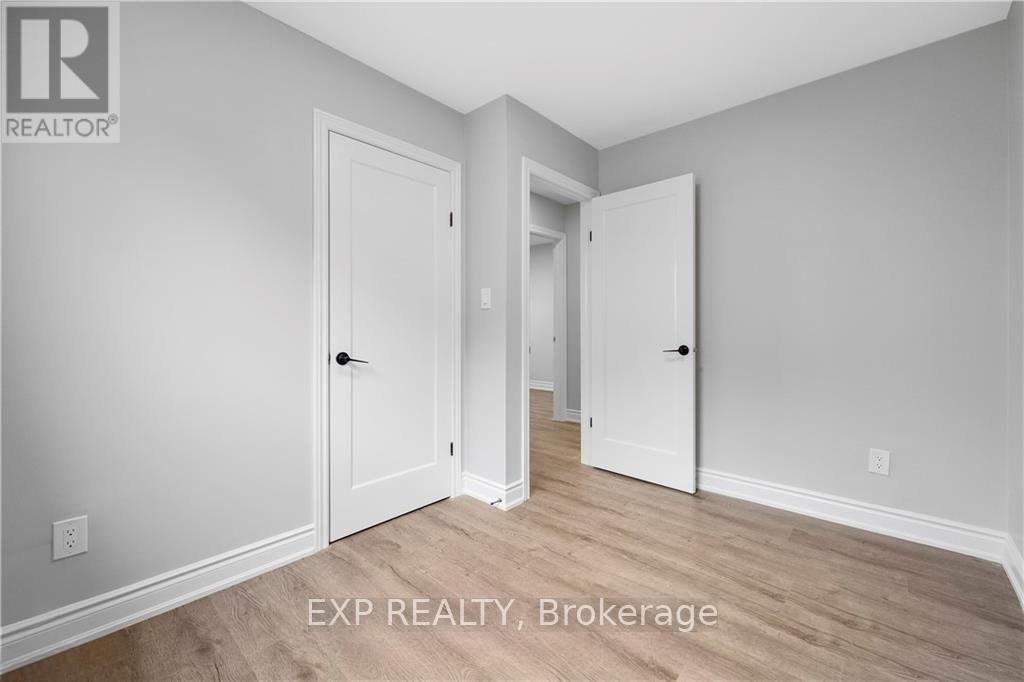 Upper - 8059 Aintree Drive, Niagara Falls, Ontario  L2H 1V3 - Photo 12 - X12853718