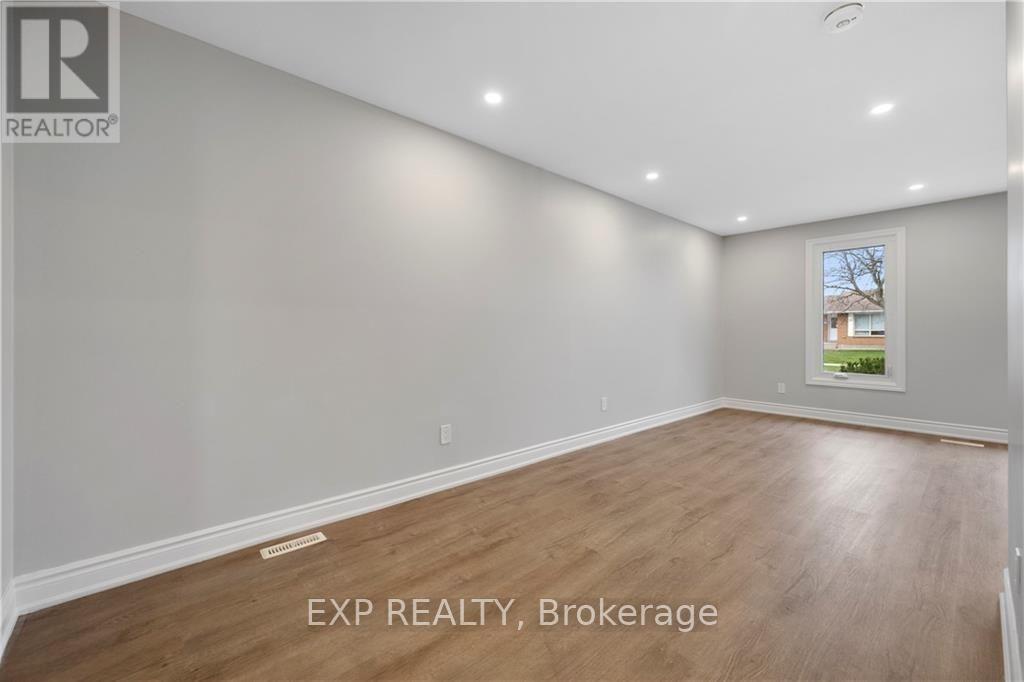 Upper - 8059 Aintree Drive, Niagara Falls, Ontario  L2H 1V3 - Photo 7 - X12853718