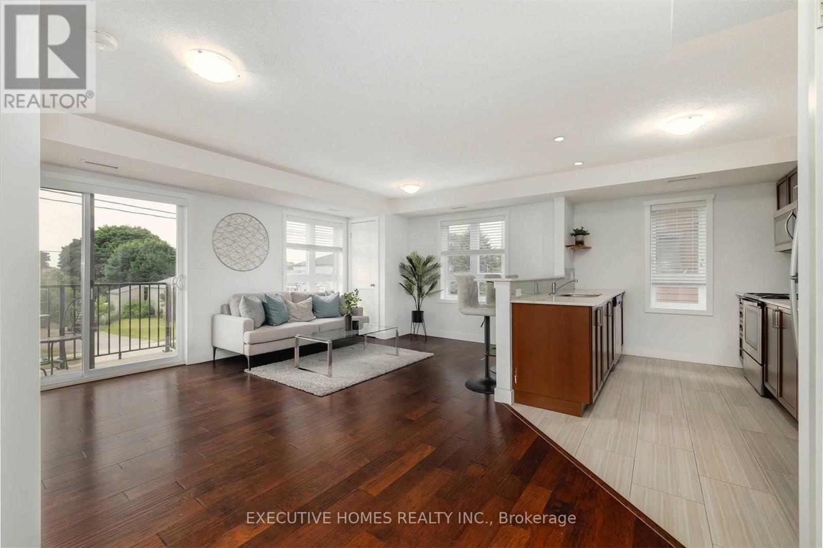 A10 - 361 Lancaster Street W, Kitchener, Ontario  N2H 4V4 - Photo 4 - X12853860