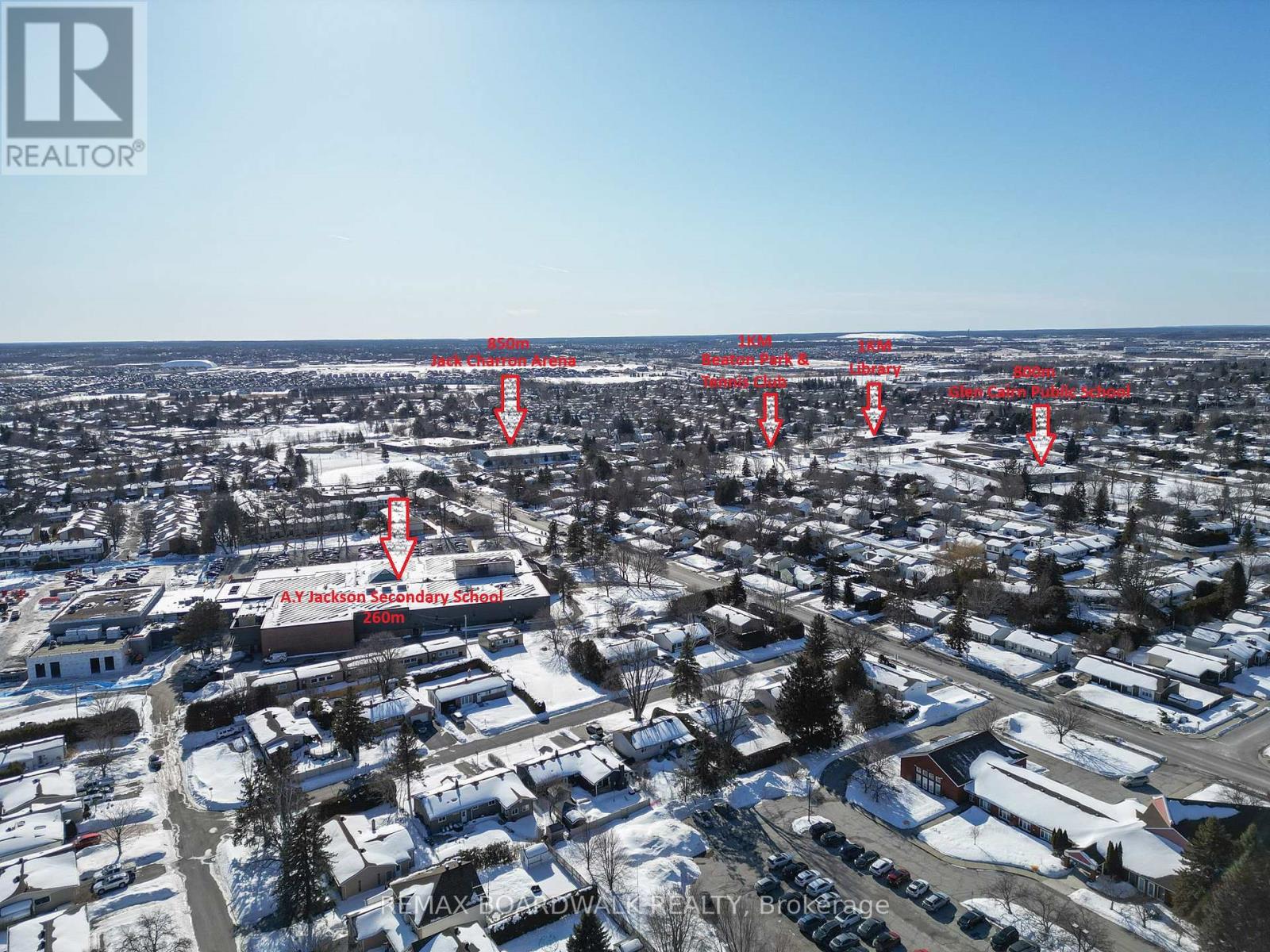 116 Old Colony Road, Ottawa, Ontario  K2L 1M2 - Photo 2 - X12849386