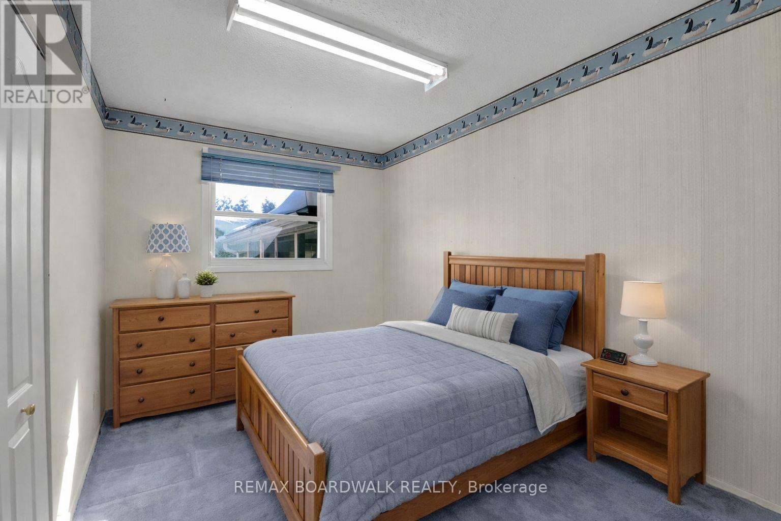 116 Old Colony Road, Ottawa, Ontario  K2L 1M2 - Photo 28 - X12849386