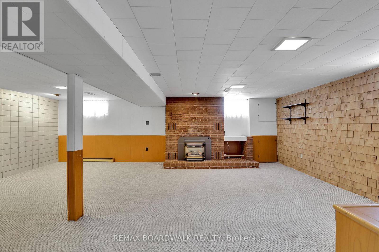 116 Old Colony Road, Ottawa, Ontario  K2L 1M2 - Photo 30 - X12849386