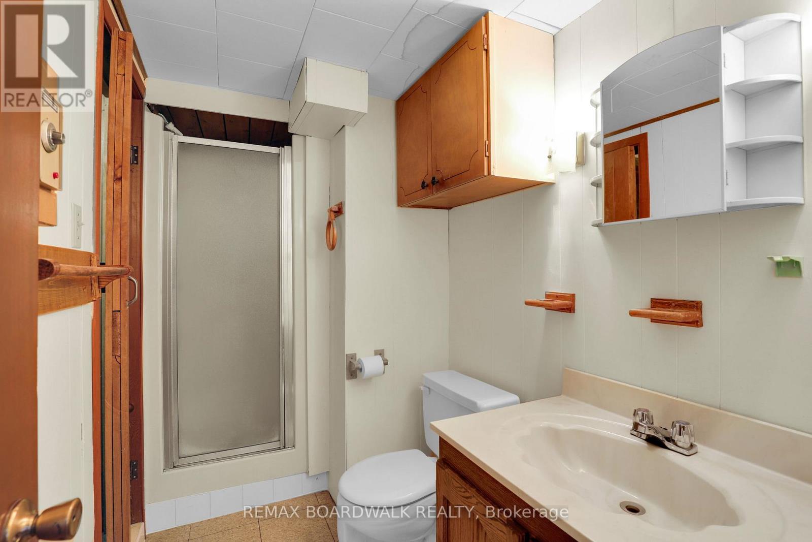 116 Old Colony Road, Ottawa, Ontario  K2L 1M2 - Photo 35 - X12849386