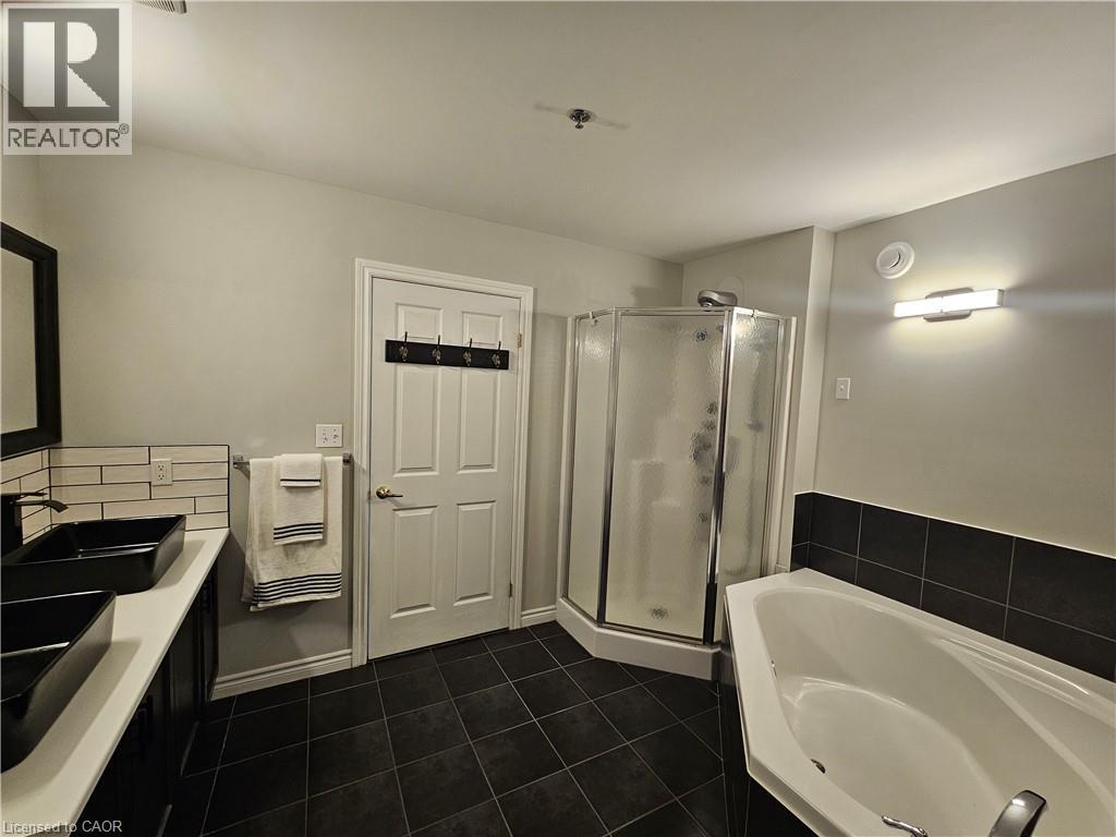 308 Watson Parkway N Unit# 102, Guelph, Ontario  N1E 0G7 - Photo 17 - 40809663