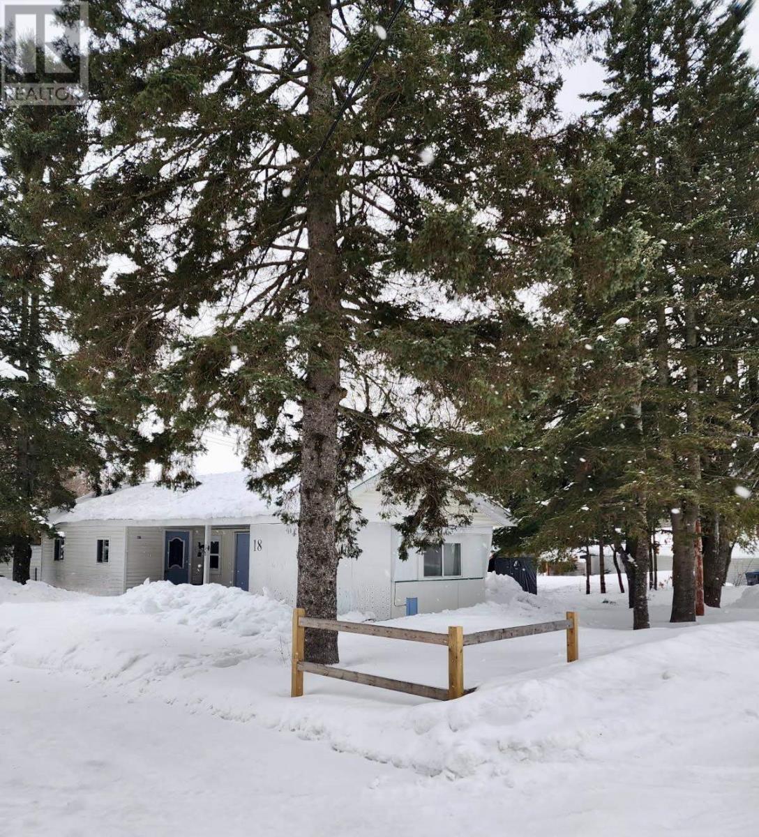 18 Fish Hatchery Rd, Sault Ste. Marie, Ontario  P6A 6J8 - Photo 1 - SM260423