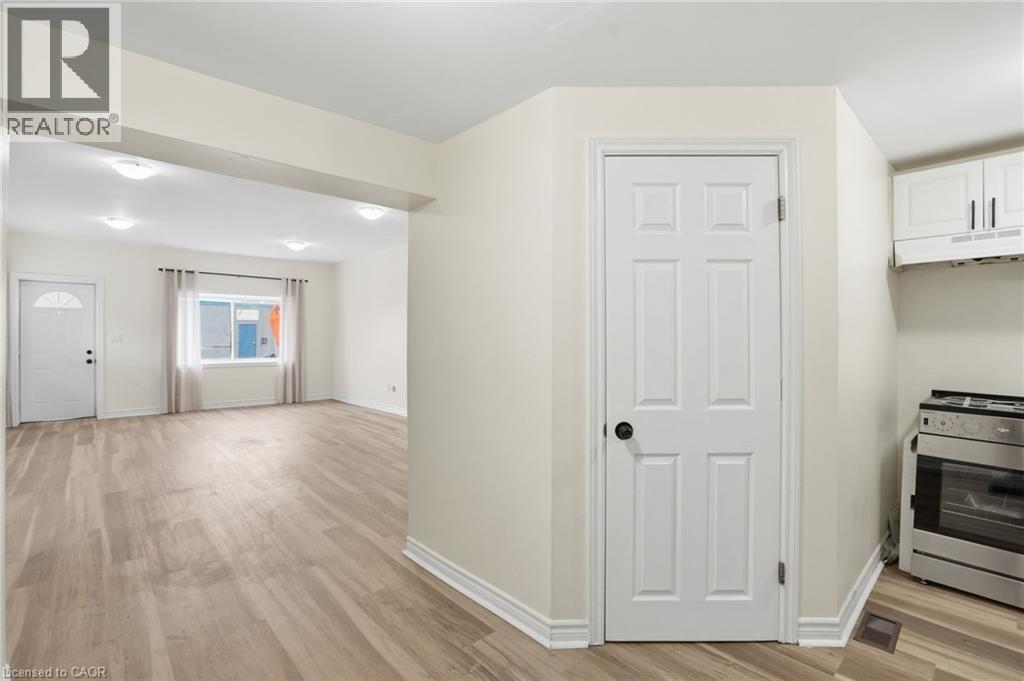 237 Queen Street N Unit# Bachelor, Hamilton, Ontario  L8R 2W2 - Photo 20 - 40809005