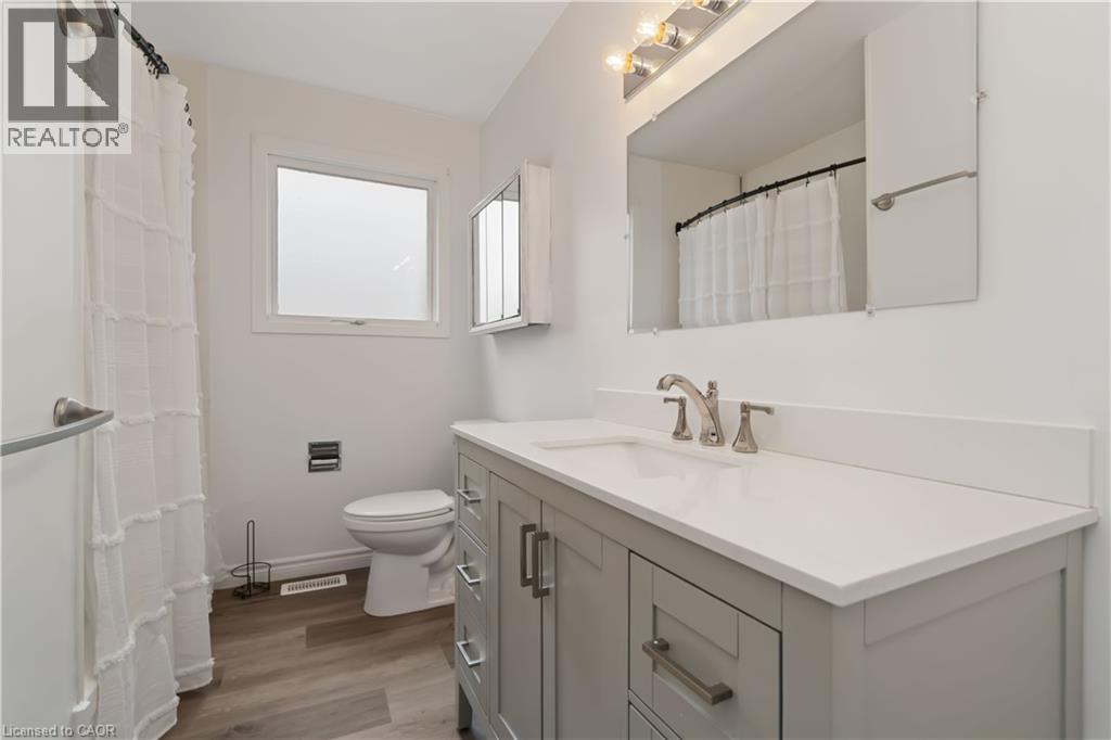 46 Lakeside Drive Unit# Upper, Grimsby, Ontario  L3M 2L2 - Photo 12 - 40807553