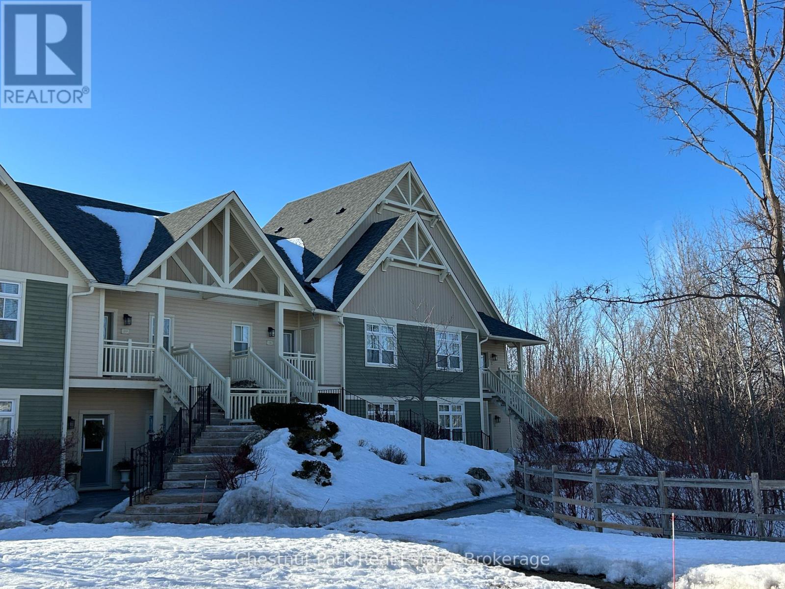 135 - 130 Fairway Court, Blue Mountains, Ontario  L9Y 0P8 - Photo 2 - X12854004