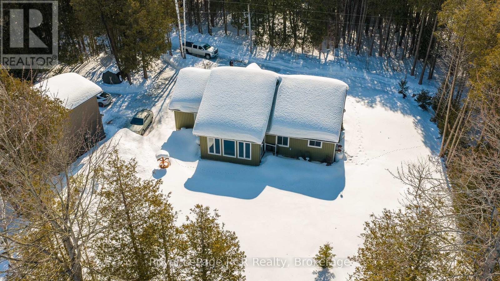121 Brown's Lane, Georgian Bluffs, Ontario  N0H 2K0 - Photo 11 - X12854018