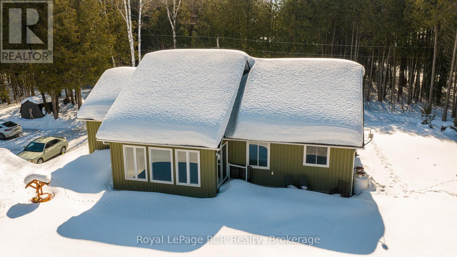 121 Brown's Lane, Georgian Bluffs, Ontario  N0H 2K0 - Photo 13 - X12854018