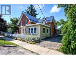6 SPRING STREET, Westport, Ontario