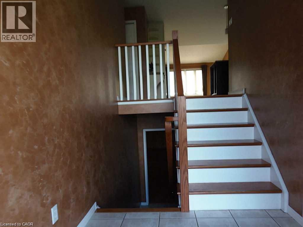 1020 Green Mountain Road E, Stoney Creek, Ontario  L8J 3B1 - Photo 7 - 40810135