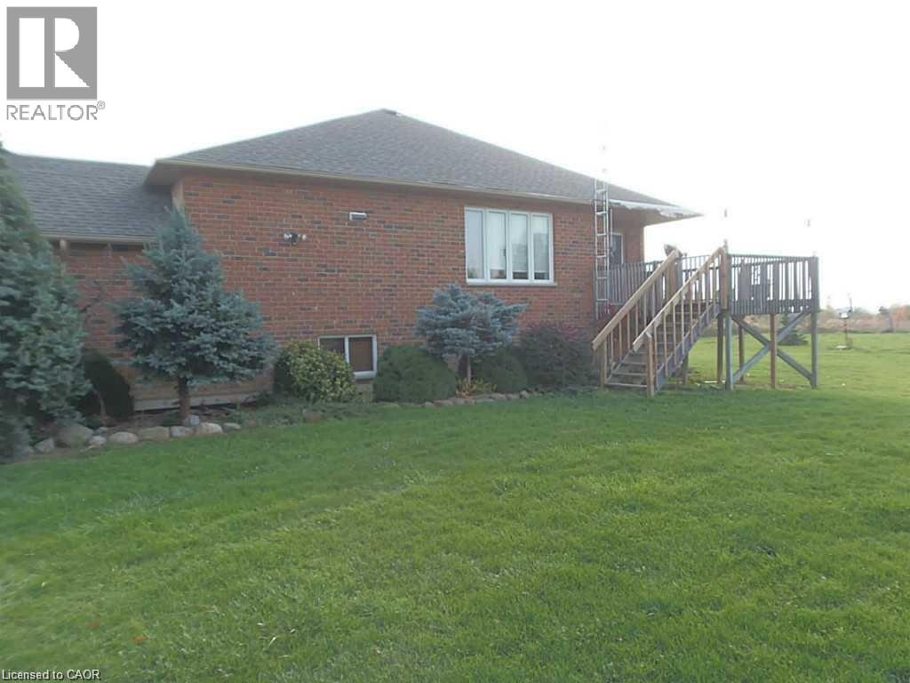 1020 Green Mountain Road E, Stoney Creek, Ontario  L8J 3B1 - Photo 2 - 40810135