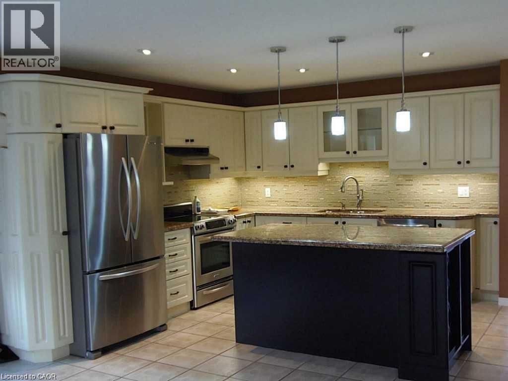 1020 Green Mountain Road E, Stoney Creek, Ontario  L8J 3B1 - Photo 3 - 40810135