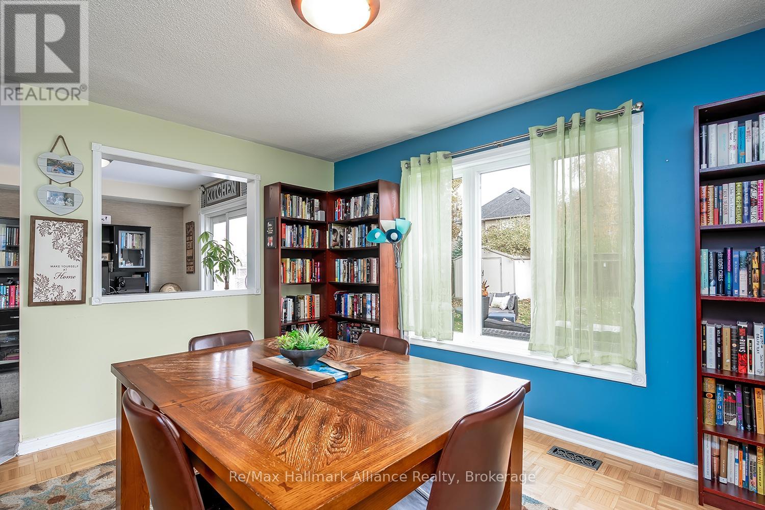 2411 East Gate Crescent, Oakville, Ontario  L6H 6L1 - Photo 12 - W12854198