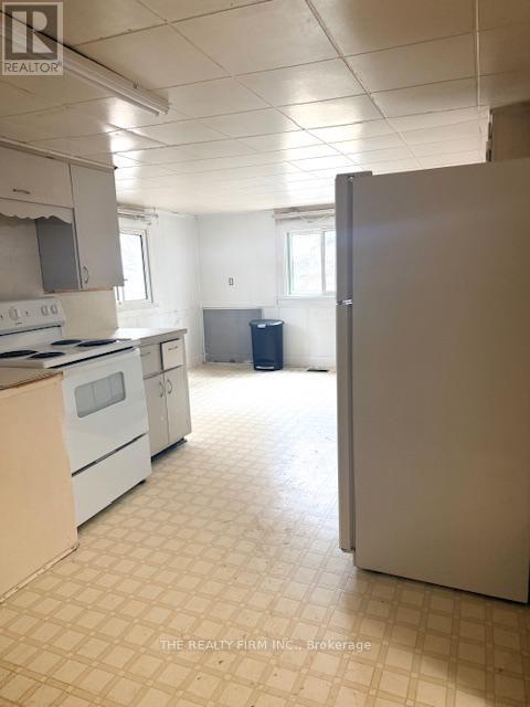 10181 Ivan Drive, Middlesex Centre, Ontario  N0M 2A0 - Photo 12 - X12854102