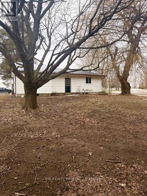 10181 Ivan Drive, Middlesex Centre, Ontario  N0M 2A0 - Photo 4 - X12854102